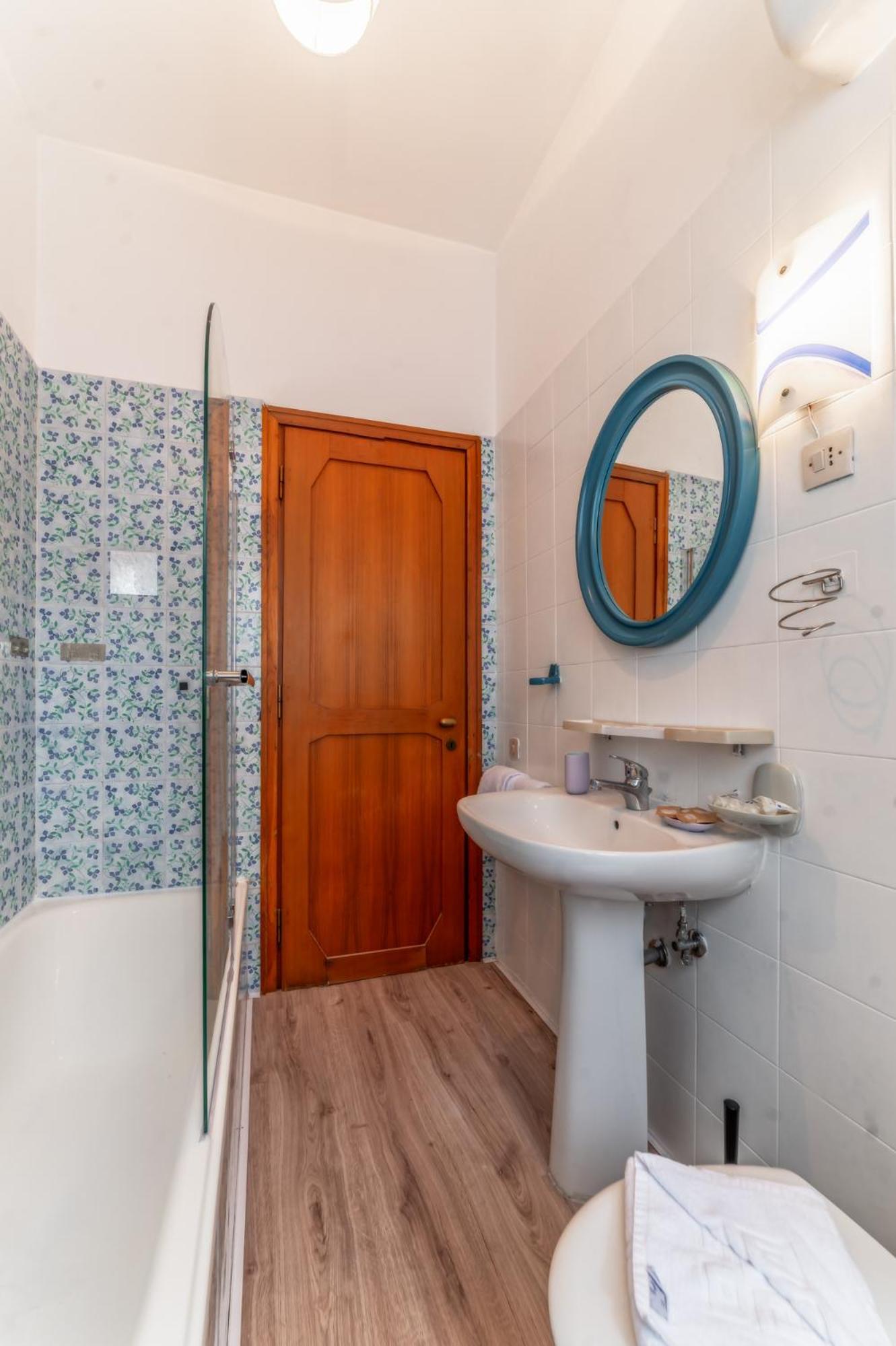 Casa Giuli - Metro Jonio Apartamento *